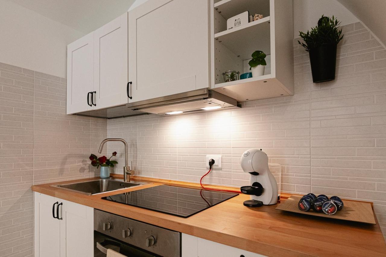 Zefiro21 Tiny House Appartement Termoli Buitenkant foto